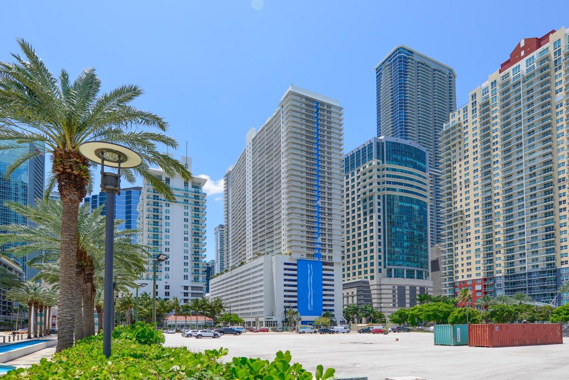 Amazing 3 Bedroom Condo At Brickell With Pool Маямі Екстер'єр фото